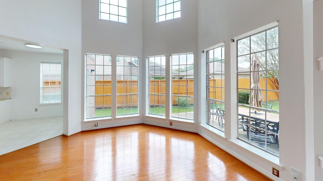 5319-Green-Cove-Bend-Ln-Living-Room